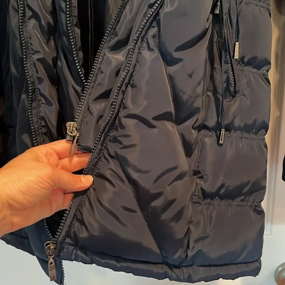 Suzy Shier double layer puffer jacket with fur lined hood, navy, size M - Picture 11 of 11